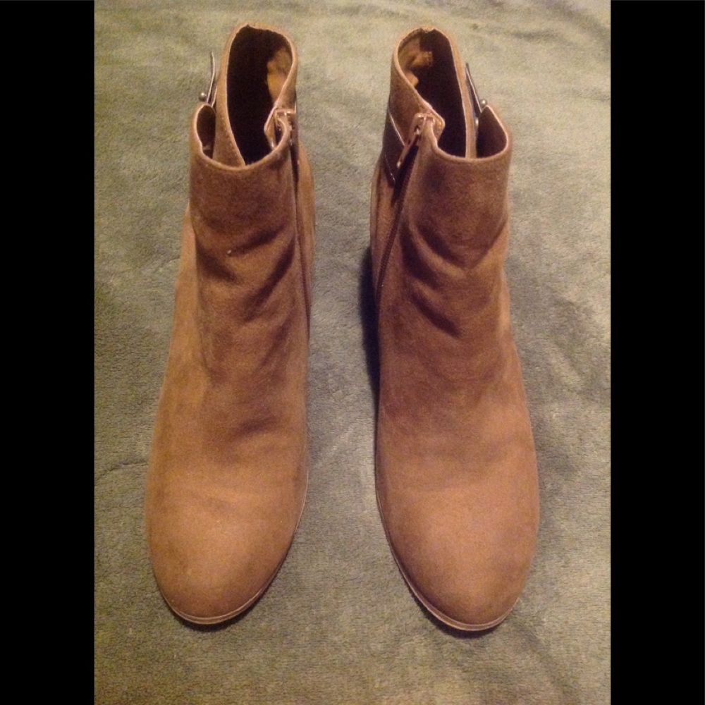 Women's boots